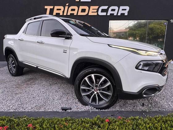 FIAT TORO 2.0 16V TURBO DIESEL VOLCANO 4WD AT9 FIAT TORO 2.0 16V TURBO DIESEL VOLCANO 4WD AT9